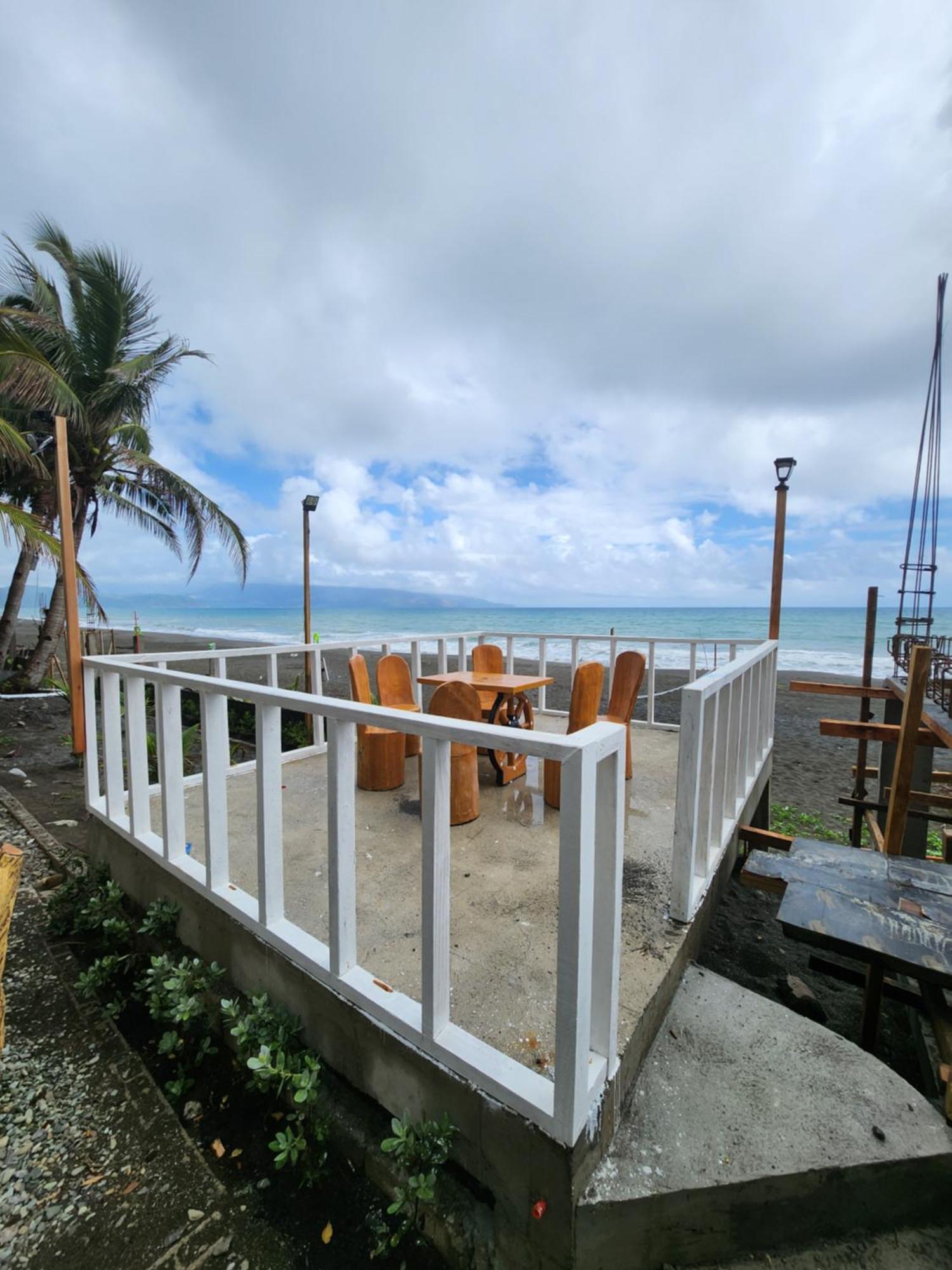 Costa Alora Beach Resort Dingalan Kültér fotó